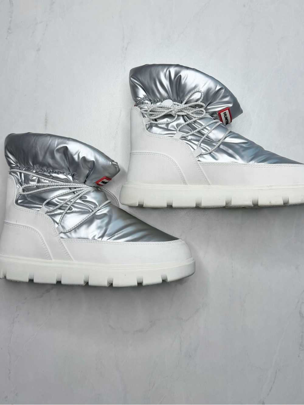 Hunter Metallic Silver and White Winter Ankle Snow Boots